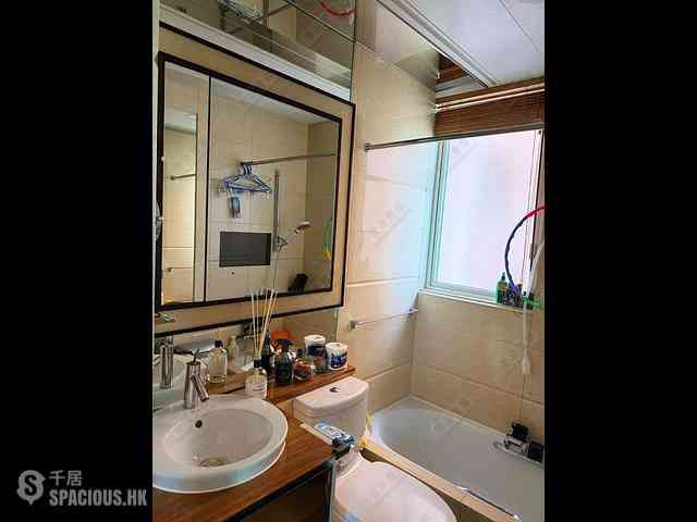 Tai Kok Tsui - Harbour Green Tower 1 11