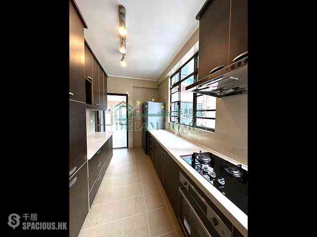 Mid Levels West - Dragonview Court 06