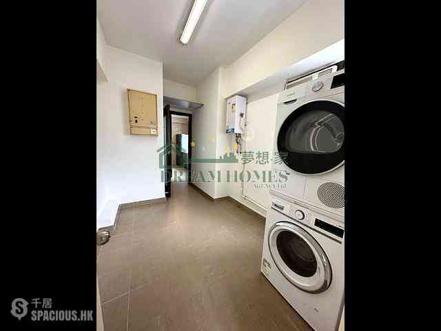Mid Levels West - Dragonview Court 09