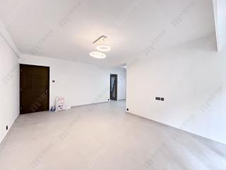 Wan Chai - Phoenix Court Block 1 04