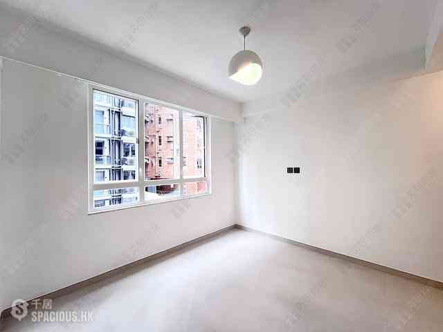 Wan Chai - Phoenix Court Block 1 09