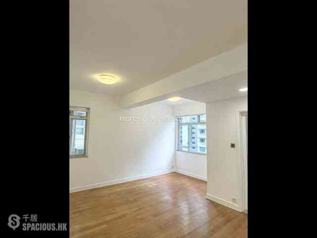 Mid Levels Central - Kings Court 03