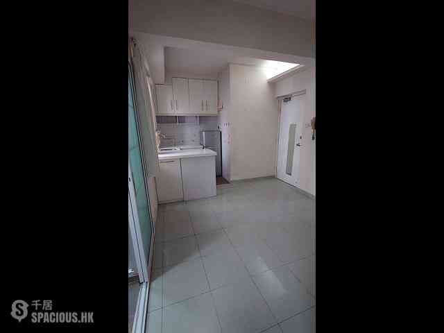 Sheung Wan - Kam Ho Mansion 01