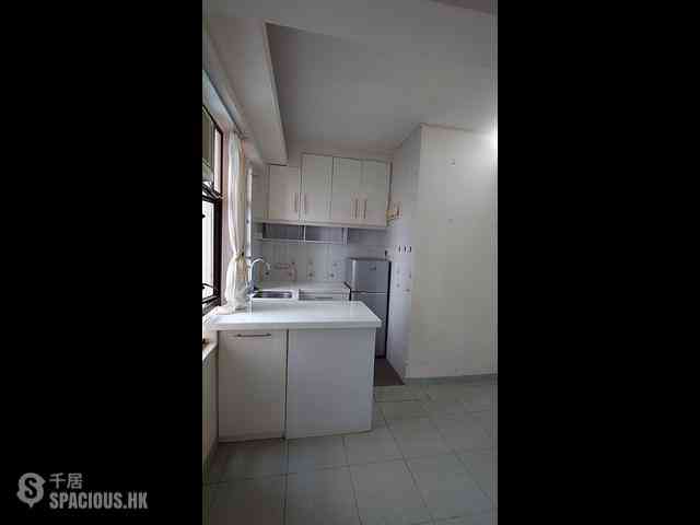 Sheung Wan - Kam Ho Mansion 02