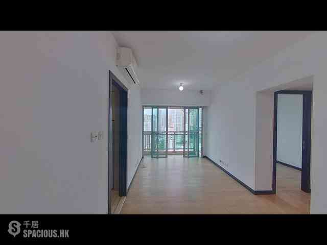 Sai Ying Pun - Centre Place 01