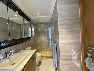 Sai Ying Pun - The Summa Block 2 05