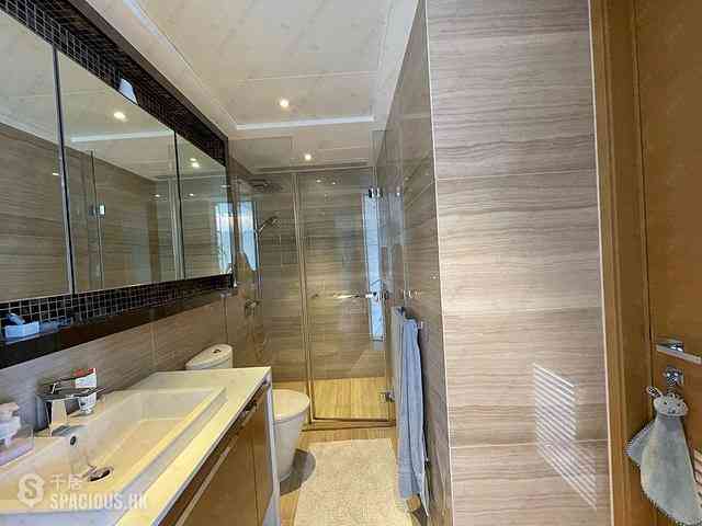 Sai Ying Pun - The Summa Block 2 05