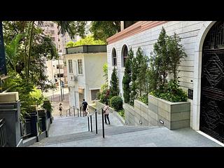 Sai Ying Pun - The Summa Block 2 15