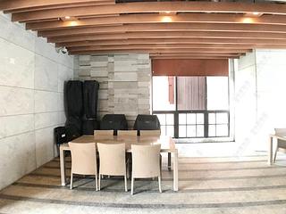 Sai Ying Pun - The Summa Block 2 18