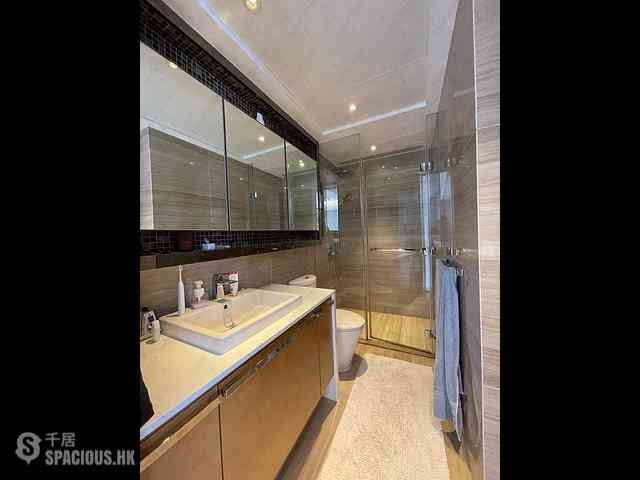 Sai Ying Pun - The Summa Block 2 25