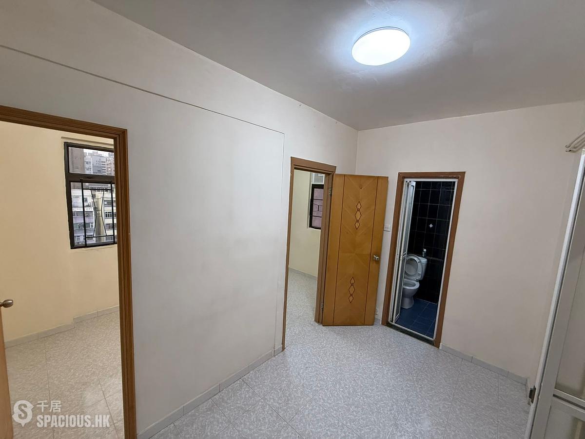 Mong Kok - Lauren Court 01