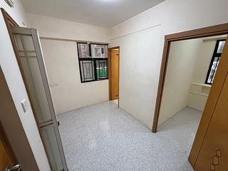 Mong Kok - Lauren Court 02