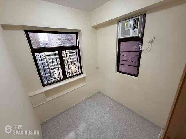 Mong Kok - Lauren Court 03