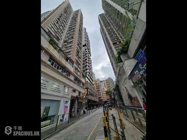 Wan Chai - Luen Fat Mansion 04