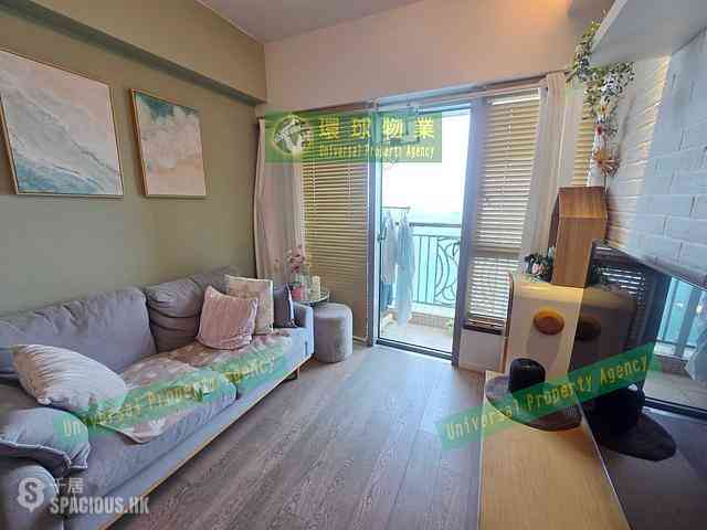 Kennedy Town - The Merton Tower 1 02