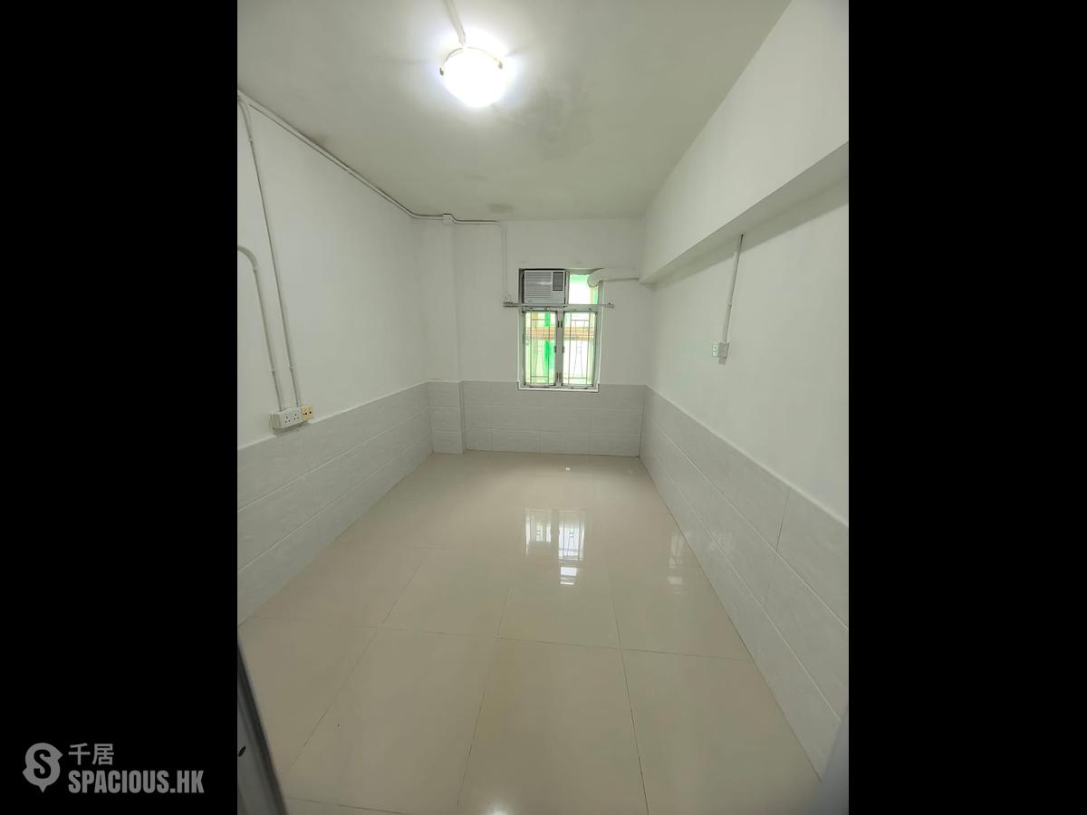 Tai Kok Tsui - Hing Wong Mansion 01