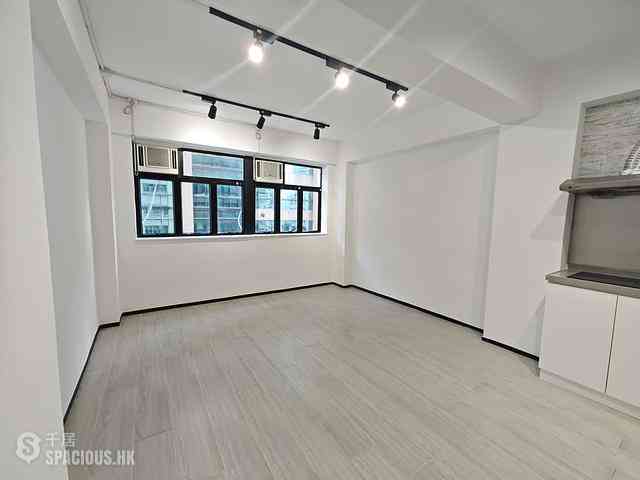 Causeway Bay - Hing Yue Mansion 02