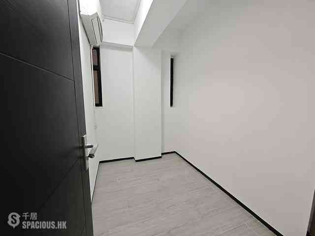 Causeway Bay - Hing Yue Mansion 03