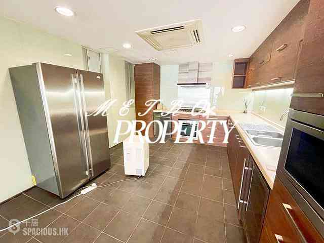 Mid Levels Central - Bo Kwong Apartments 04