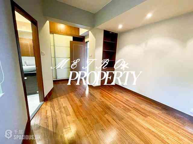 Mid Levels Central - Bo Kwong Apartments 05