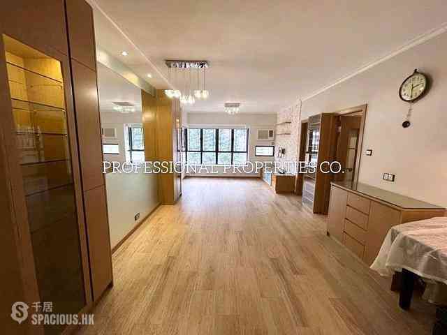 Mid Levels Central - Elegant Terrace 02