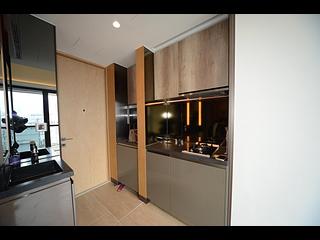 North Point - One Prestige 03