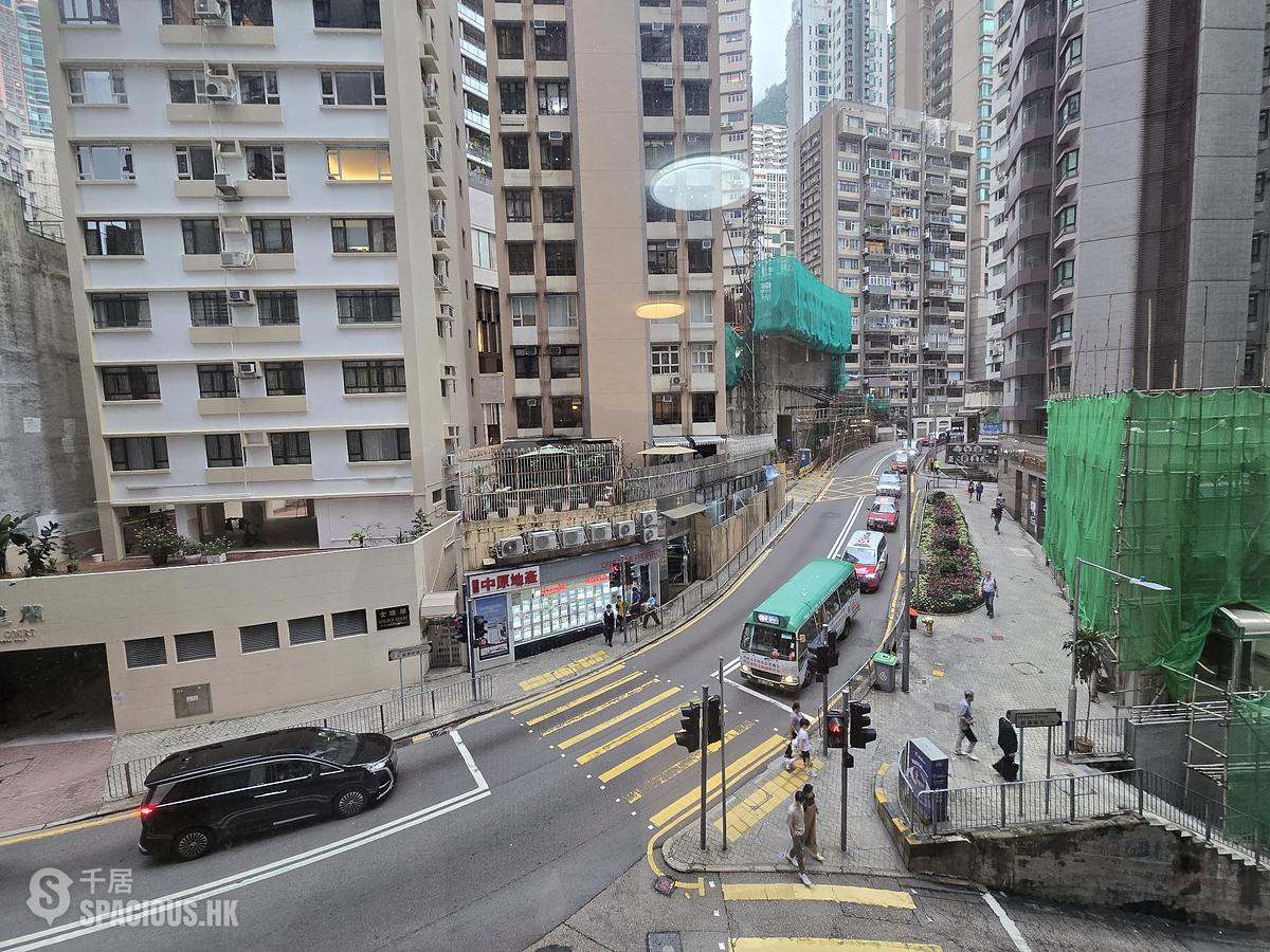 Mid Levels Central - The Grand Panorama 01