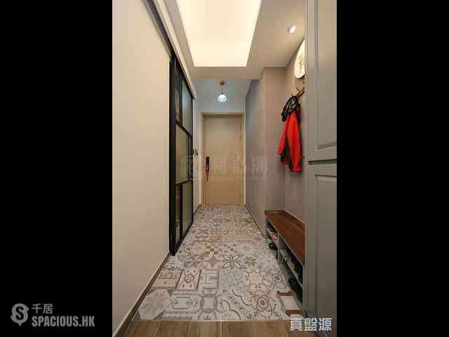 Tseung Kwan O - The Papillons Block 3 05
