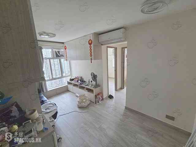 Quarry Bay - Nan Fung Sun Chuen Block 4 04