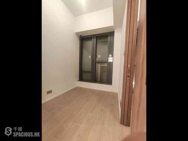 Sai Ying Pun - Des Voeux W Residence 09