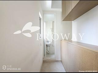 Mid Levels West - Cluny Park 12