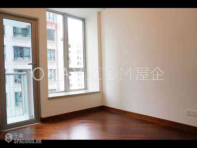 Wan Chai - The Avenue Phase 2 04