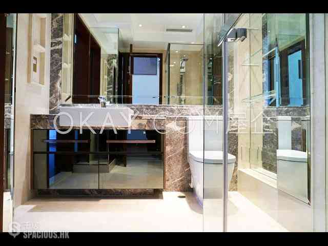 Wan Chai - The Avenue Phase 2 05