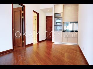 Wan Chai - The Avenue Phase 2 08