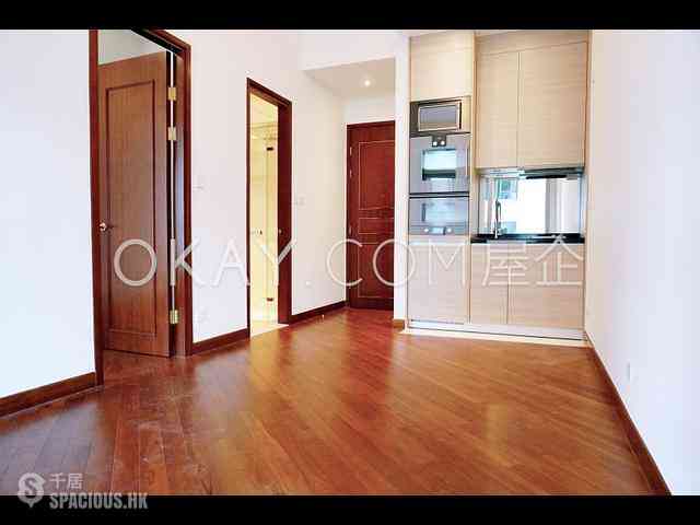 Wan Chai - The Avenue Phase 2 08