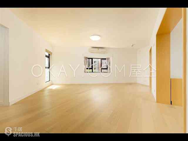 Soho - Albron Court 01