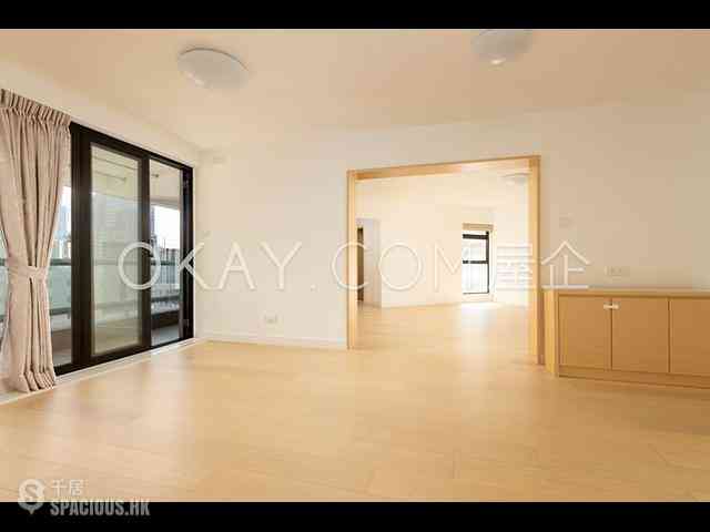 Soho - Albron Court 02