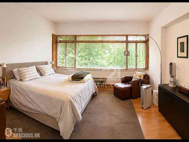 Mid Levels Central - Brewin Court 04