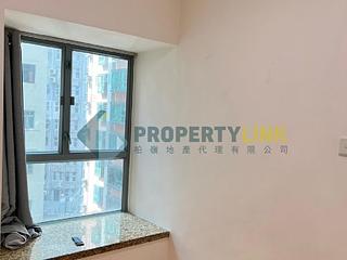 Sheung Wan - Queen's Terrace 05