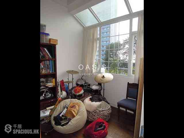 Pok Fu Lam - Albany Court 07