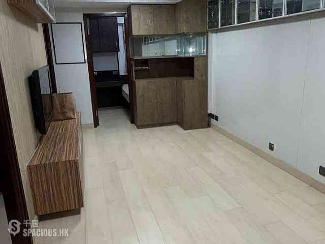 Wan Chai - Yick Shing Mansion 02