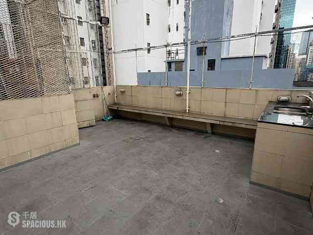 Wan Chai - Yick Shing Mansion 15