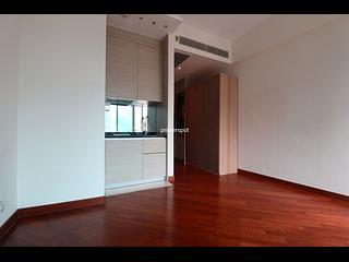 Wan Chai - The Avenue Phase 2 03