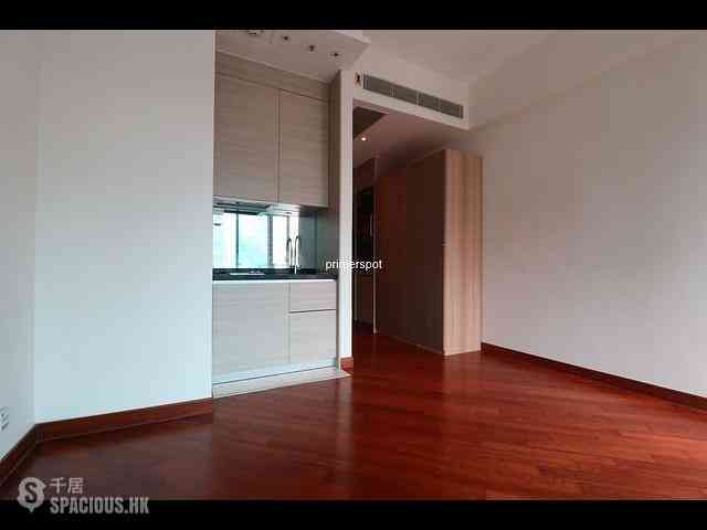 Wan Chai - The Avenue Phase 2 03