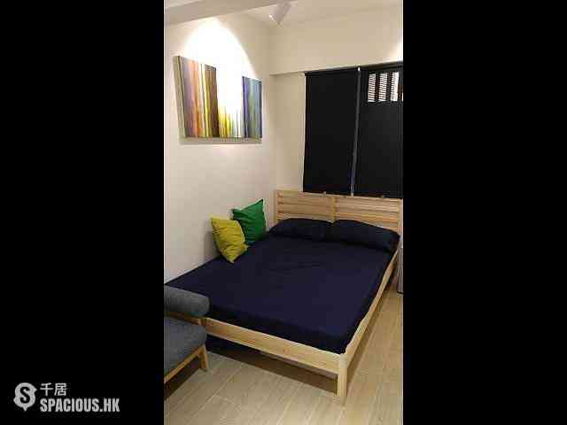 Soho - 49-49C, Elgin Street 01