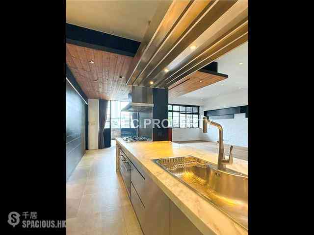 Happy Valley - Sanitarian Apartments 02