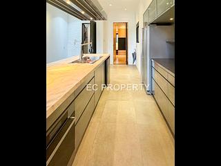 Happy Valley - Sanitarian Apartments 04