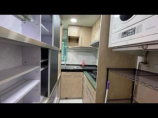 Wan Chai - Royal Court 15