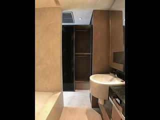 Mid Levels Central - Gramercy 31
