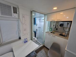 Sai Ying Pun - Luen Tak Building 02